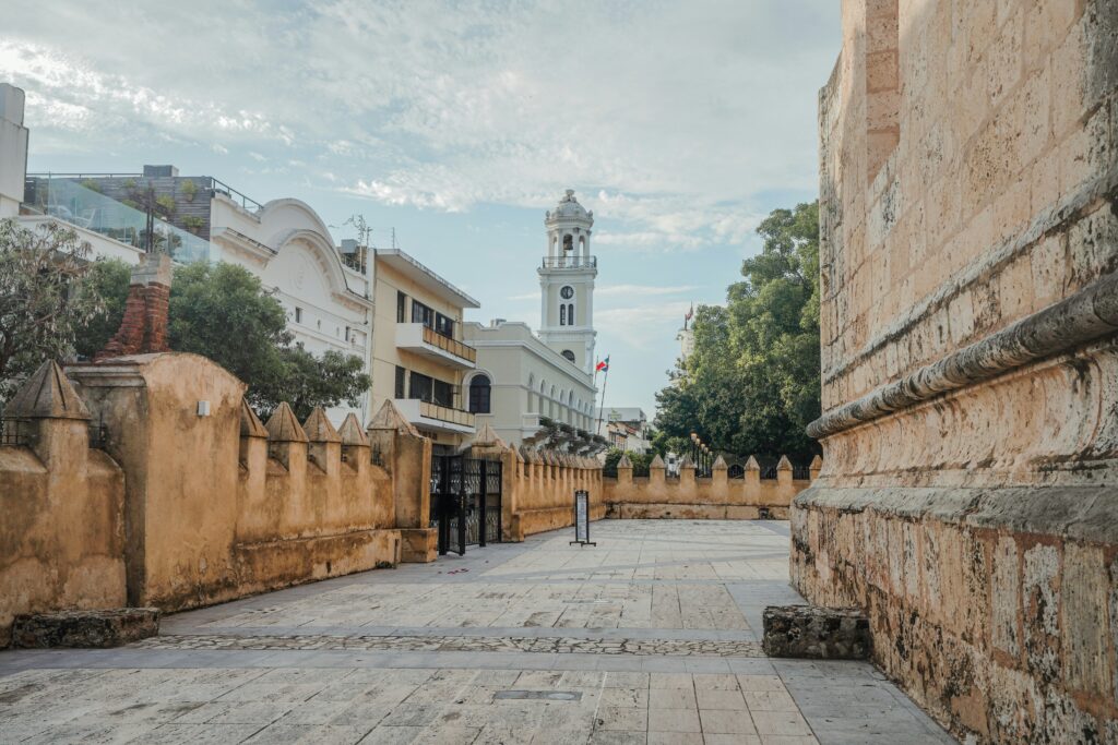 aldward castillo 8q41o5b7bei unsplash