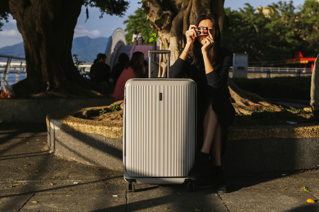 eminent luggage g2samgoyrl8 unsplash